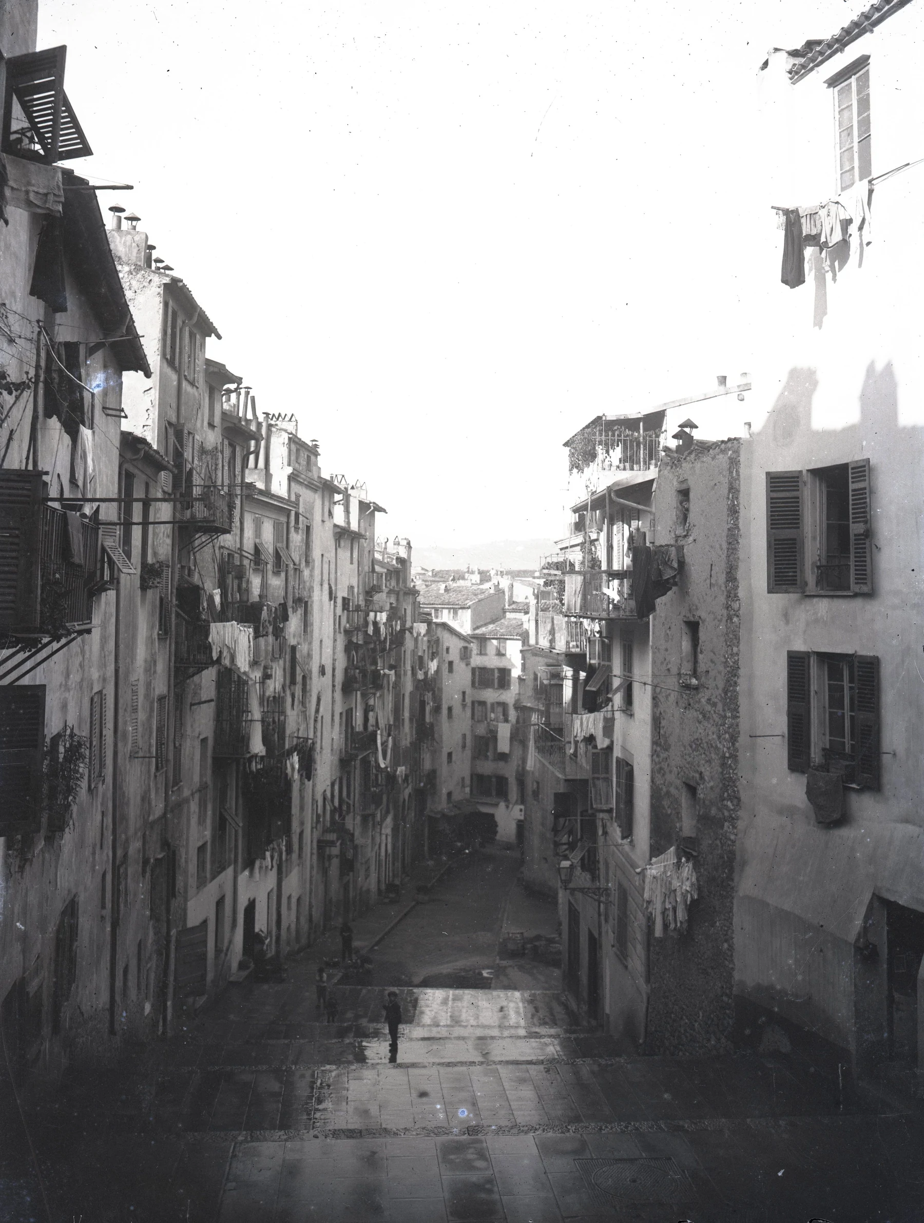 Une ruelle du vieux Nice au début du XXe siècle