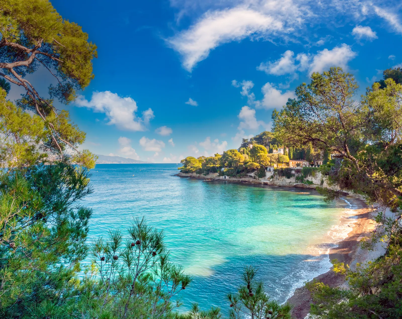 L'anse turquoise de la plage de la Paloma à Saint-Jean-Cap-Ferrat
